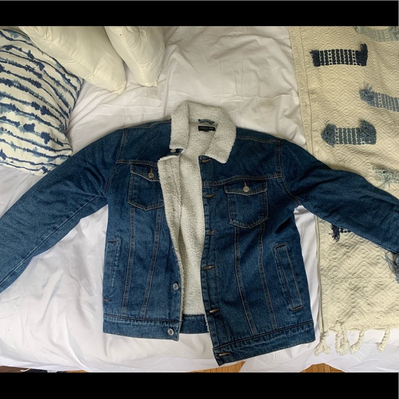 Frank and Oak Men’s Jean Jacket with fur interior - Picture 1 of 3